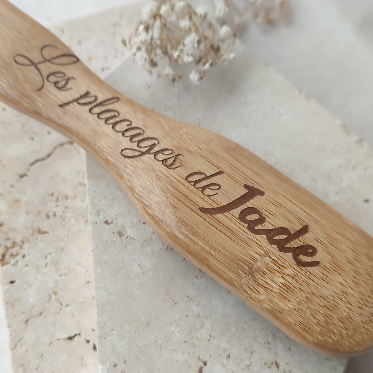 Brosse en poil de sanglier à graver