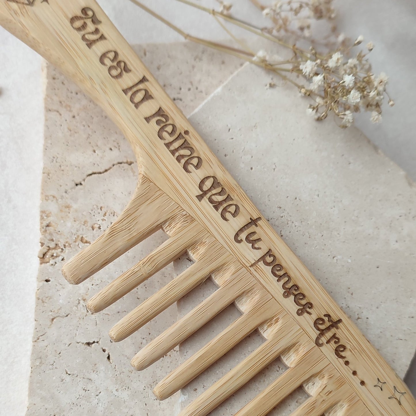 Peigne bambou à dents large à graver