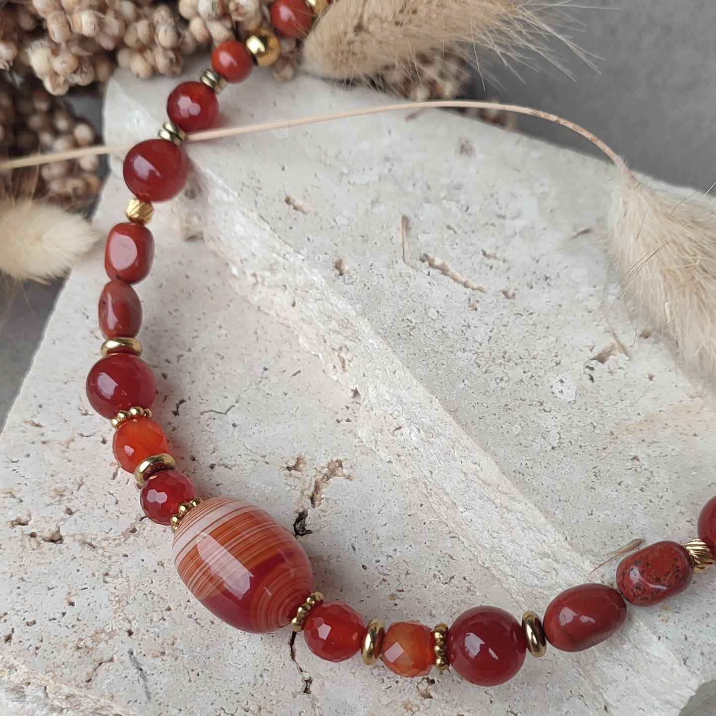 Collier Laura ; création