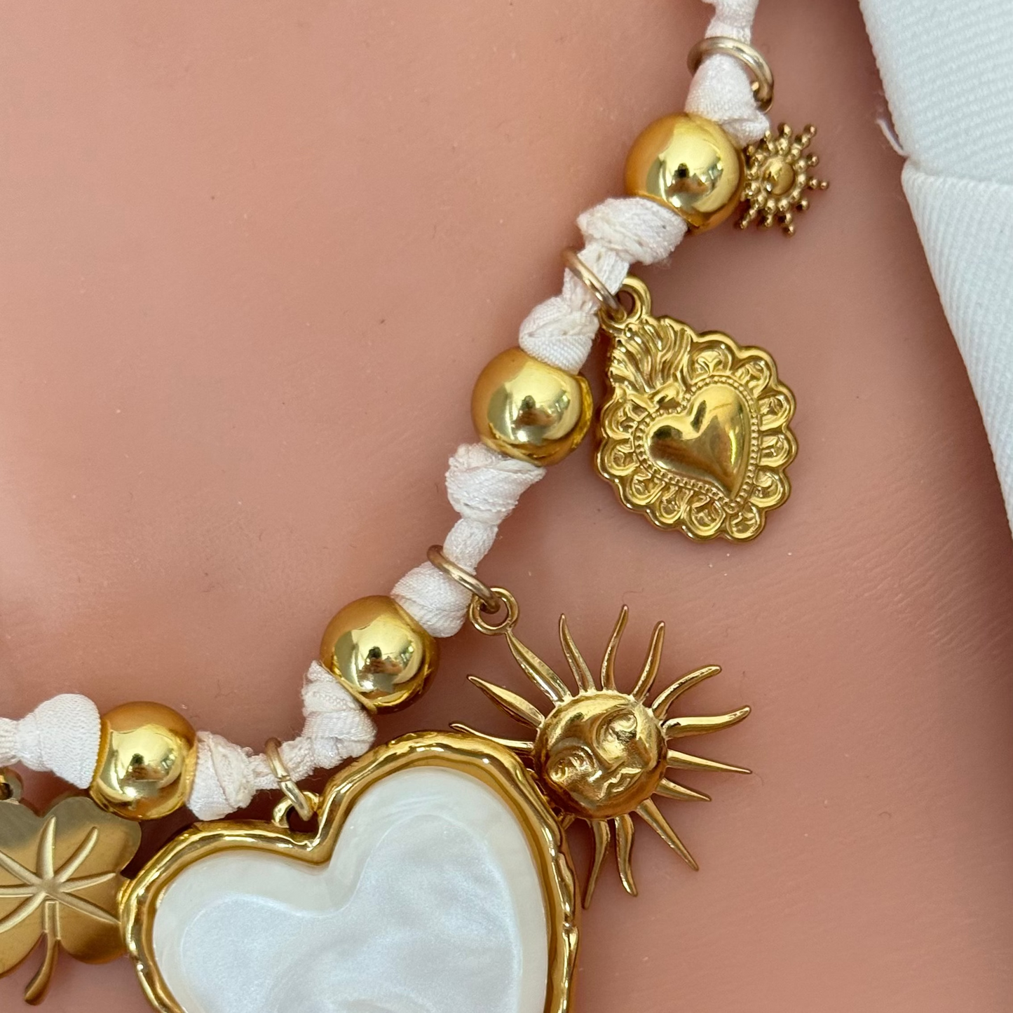 Collier Sara