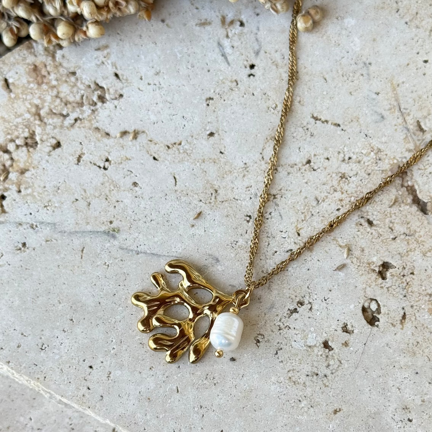 Collier Corail et perle ; création