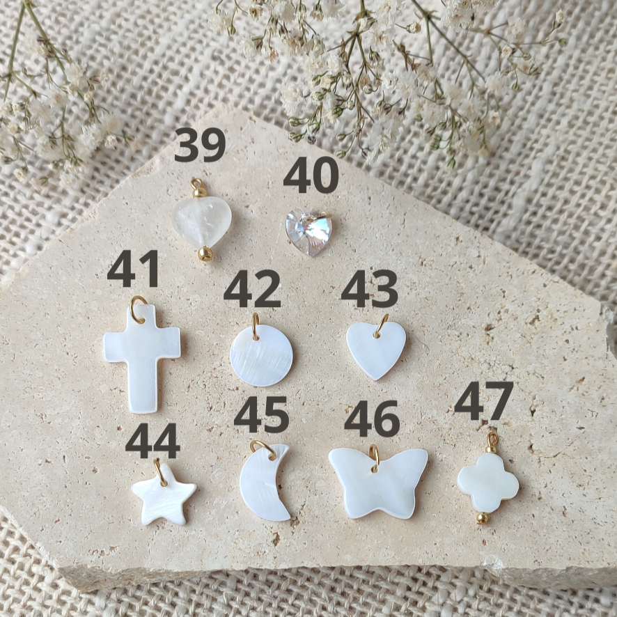 Bracelet à personnaliser avec charms / Création