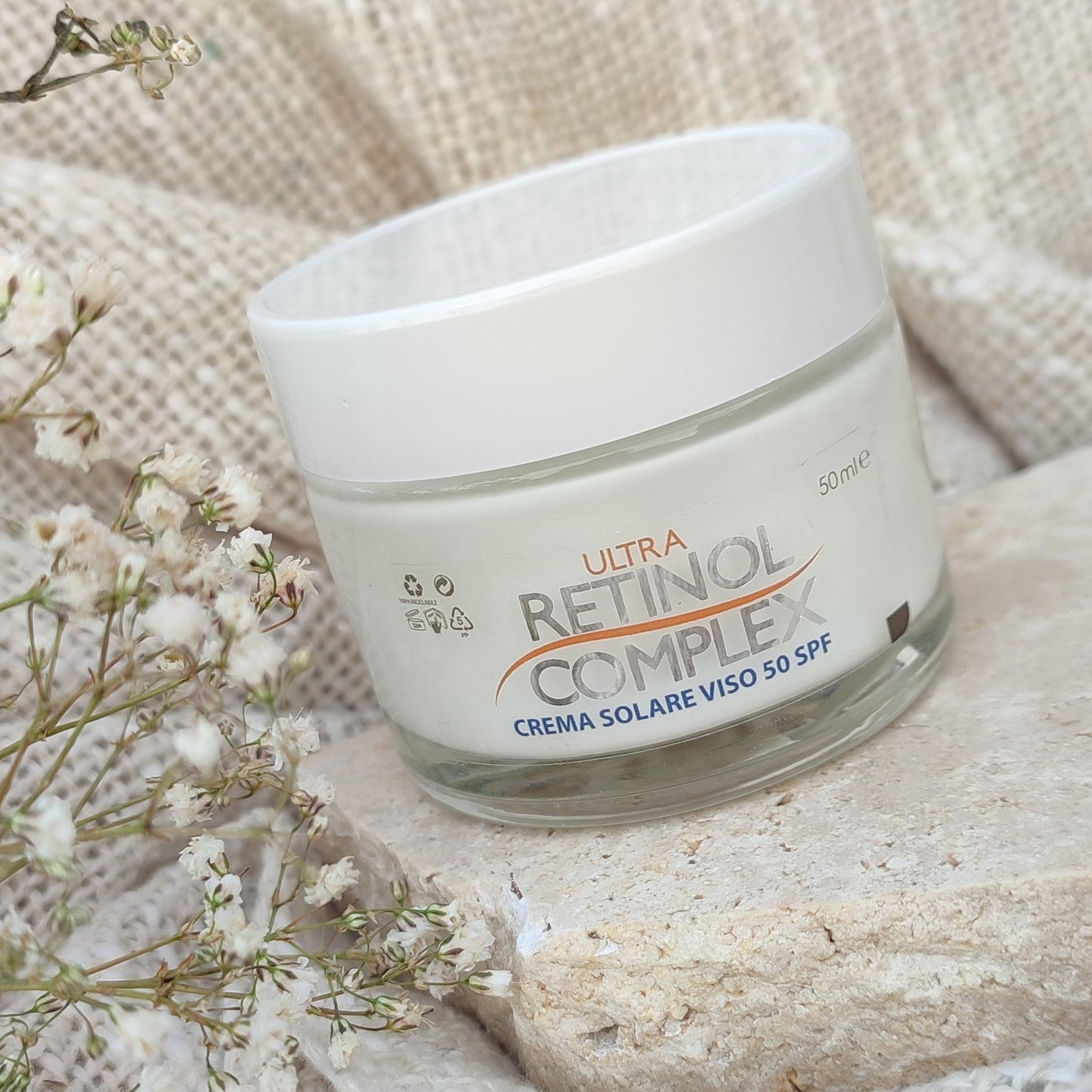 Crème hydratante solaire spf50 rétinol et acide hyaluraunique