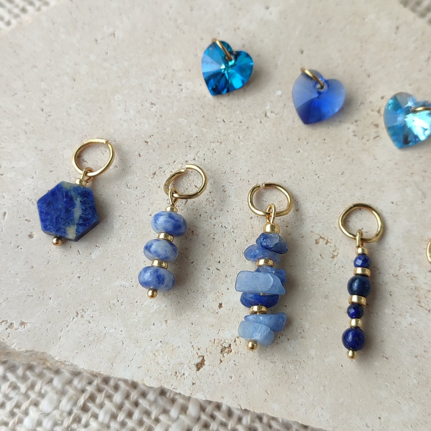 Nos charms , tons bleus / création
