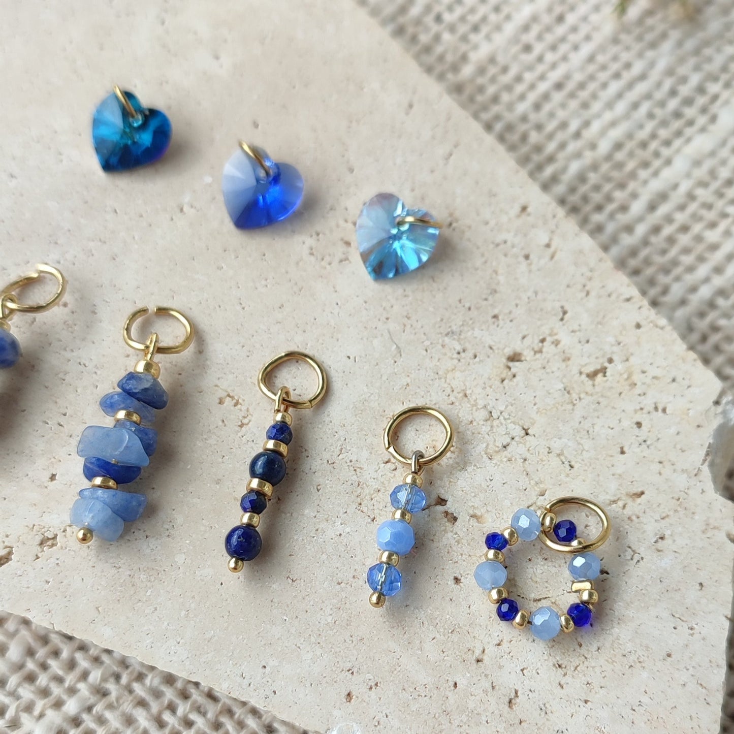 Nos charms , tons bleus / création