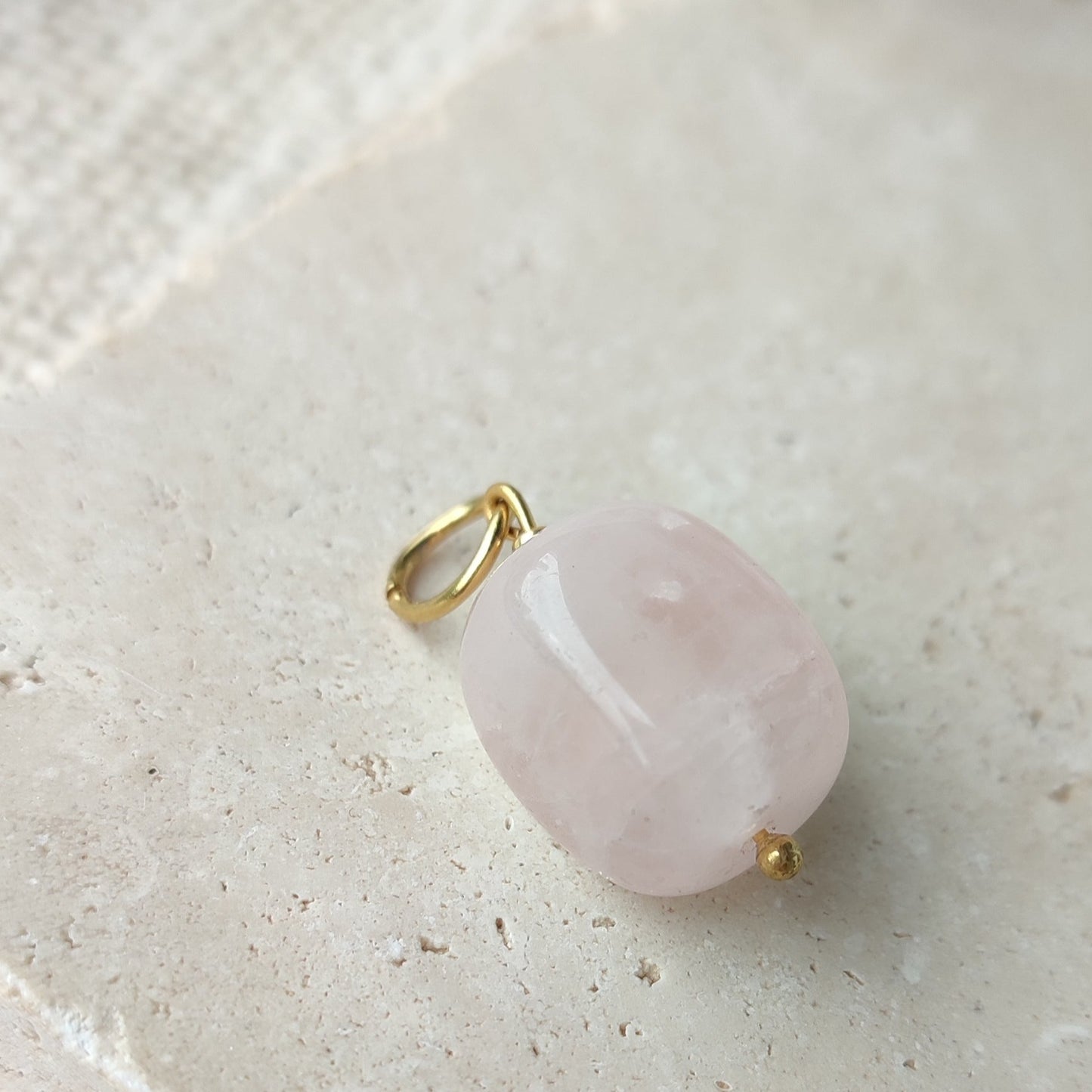 Nos charms , tons roses / création