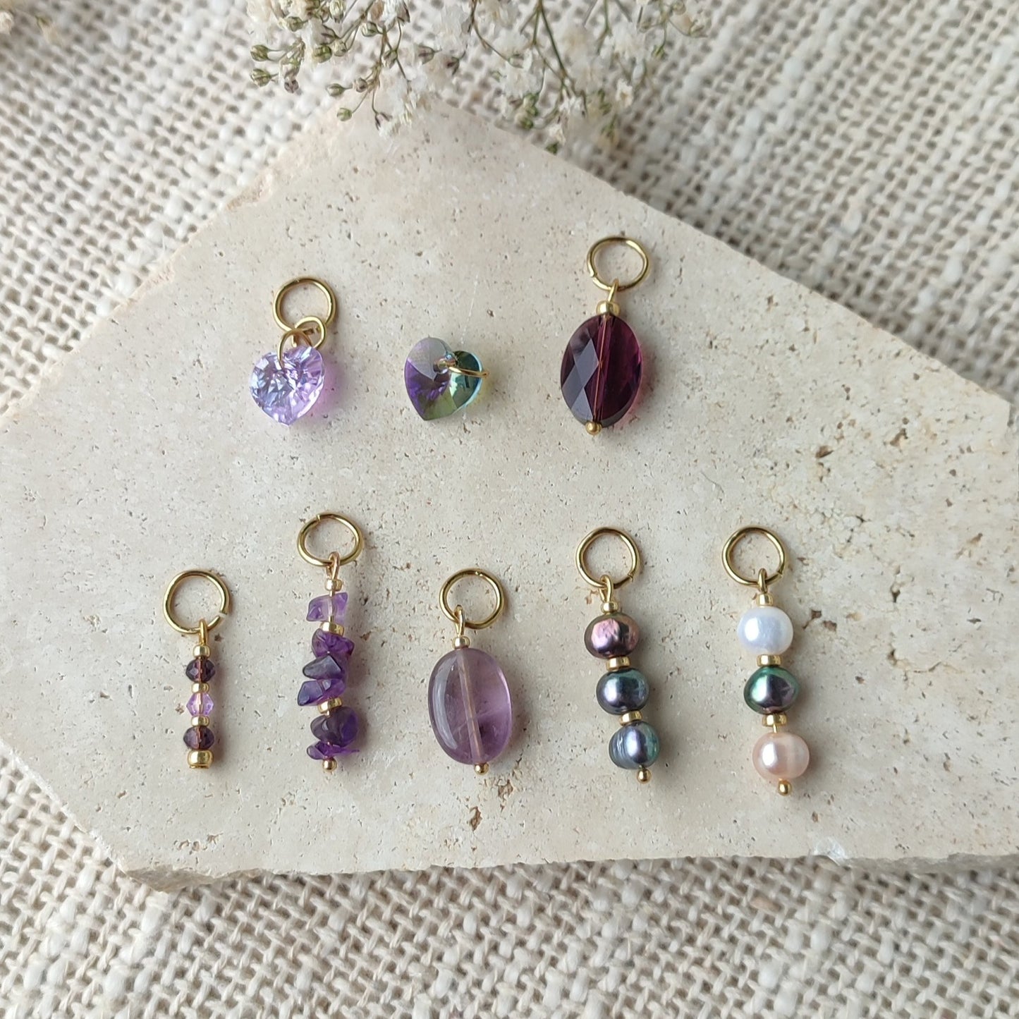 Nos charms , tons violets / création