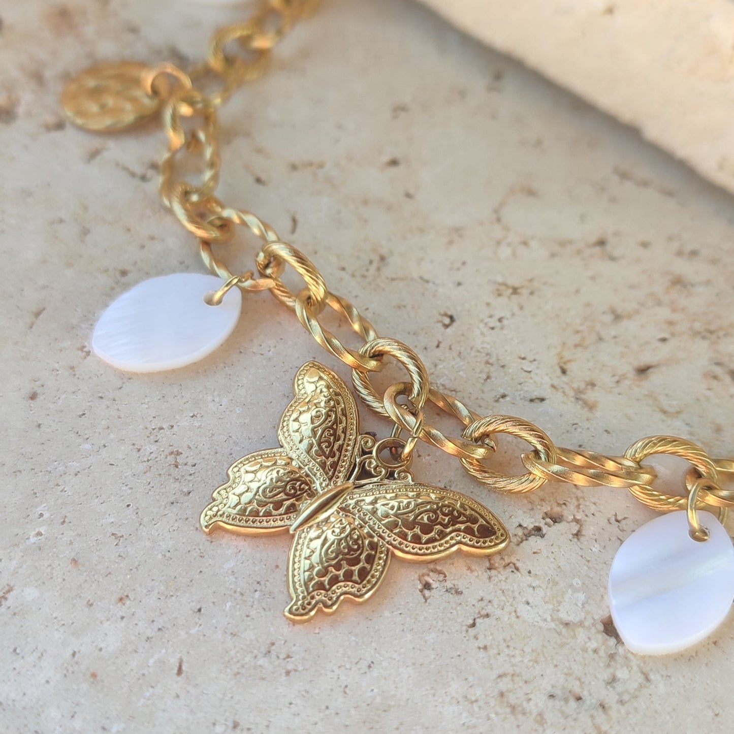 Collier Butterfly ; création