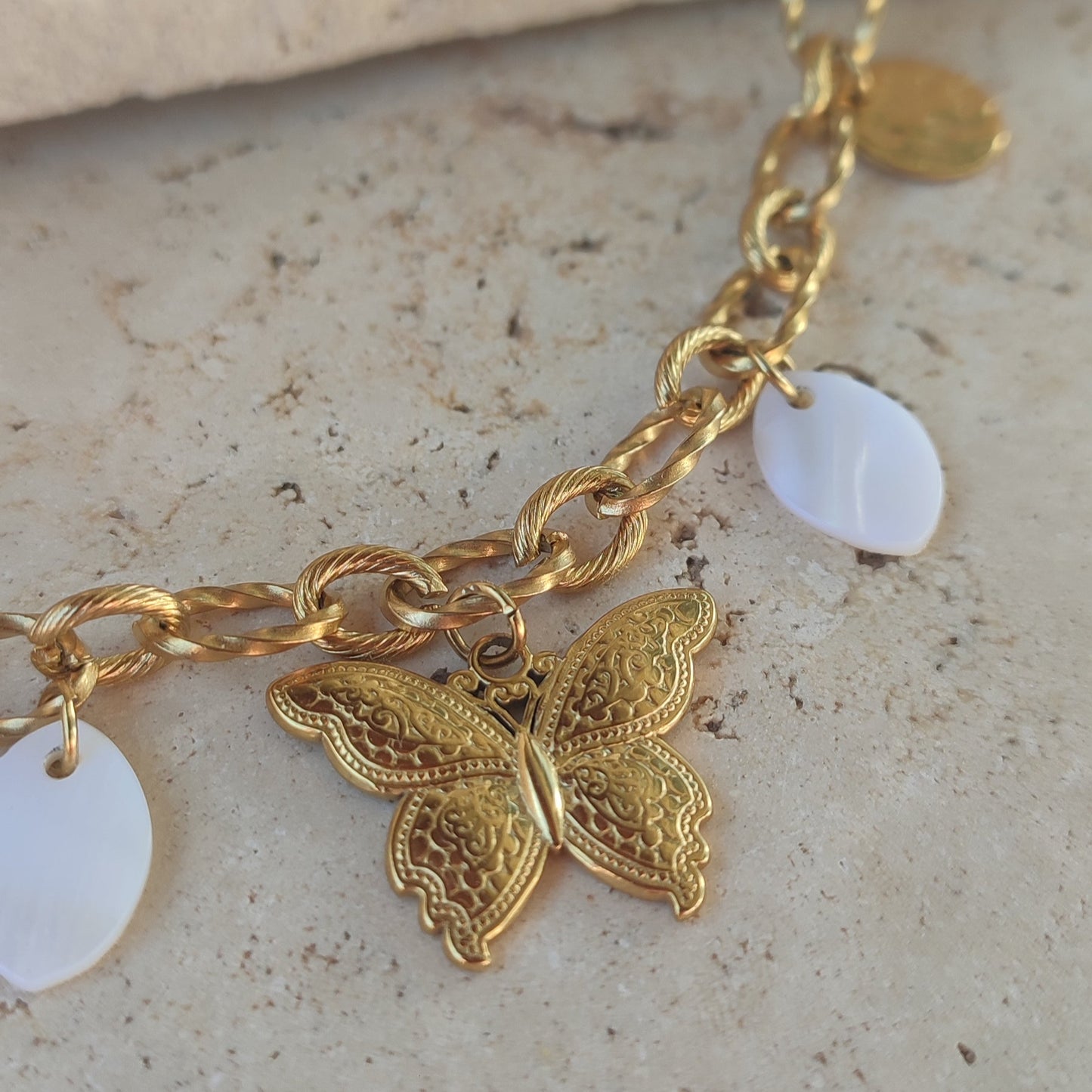 Collier Butterfly ; création