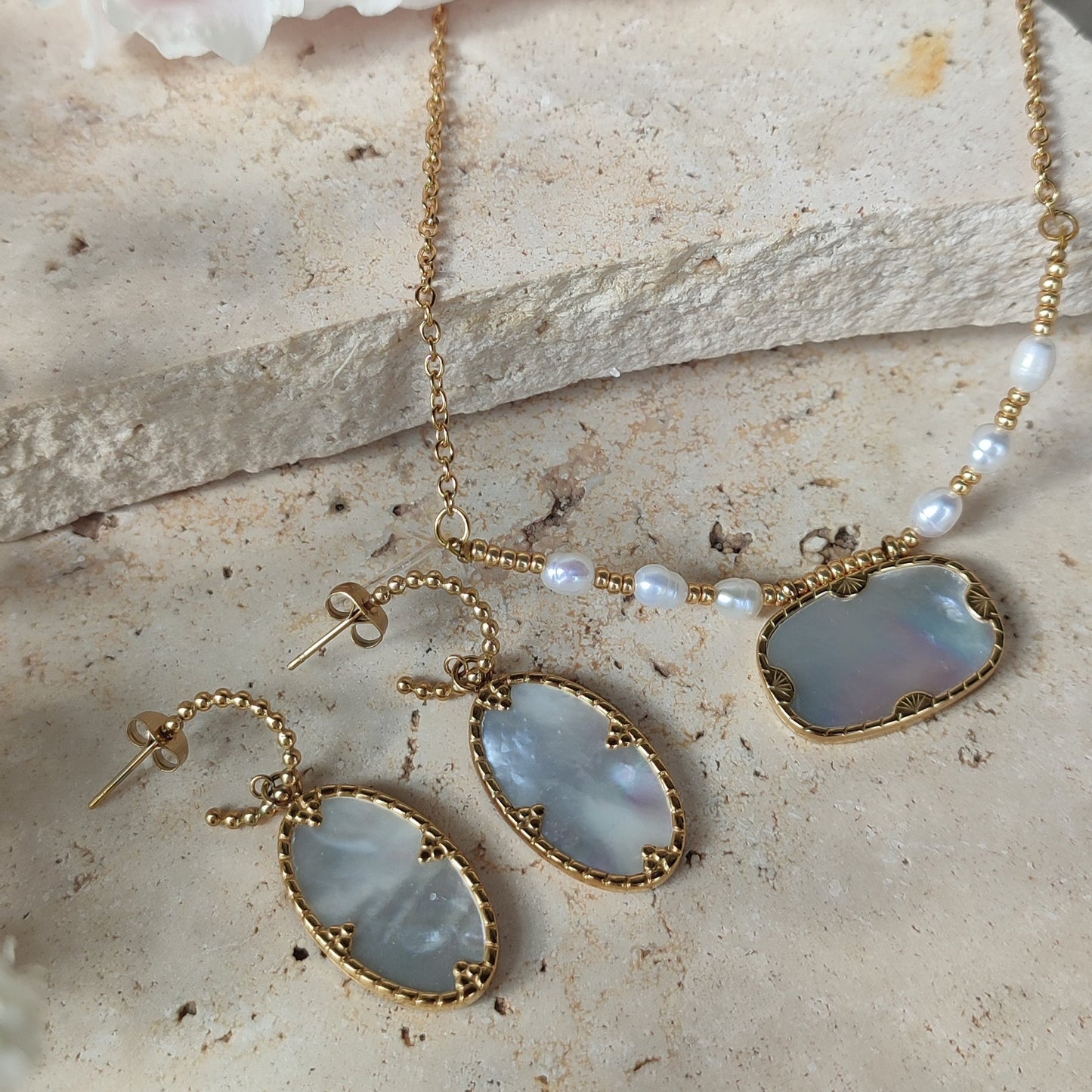 Collier Opaline ; création