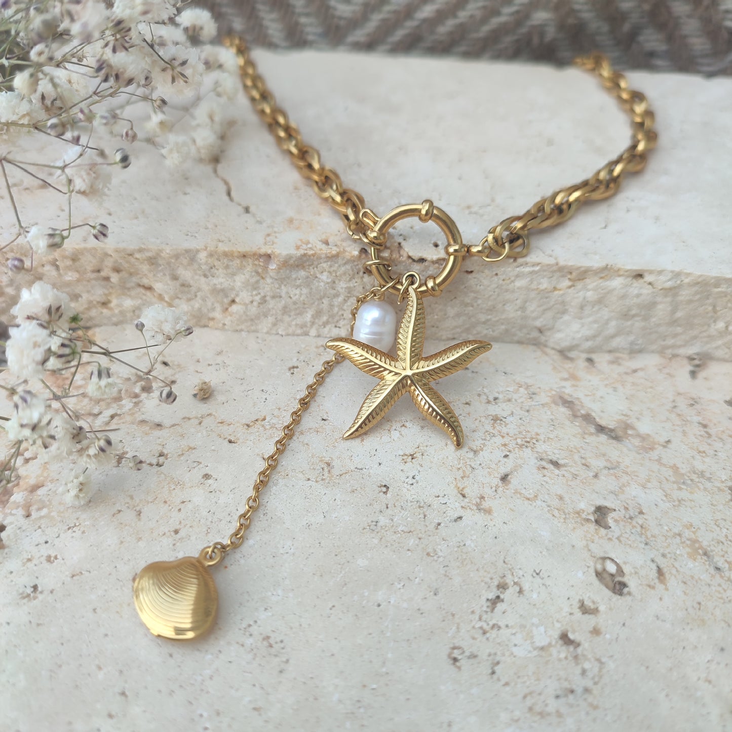 Collier Caspian ; création