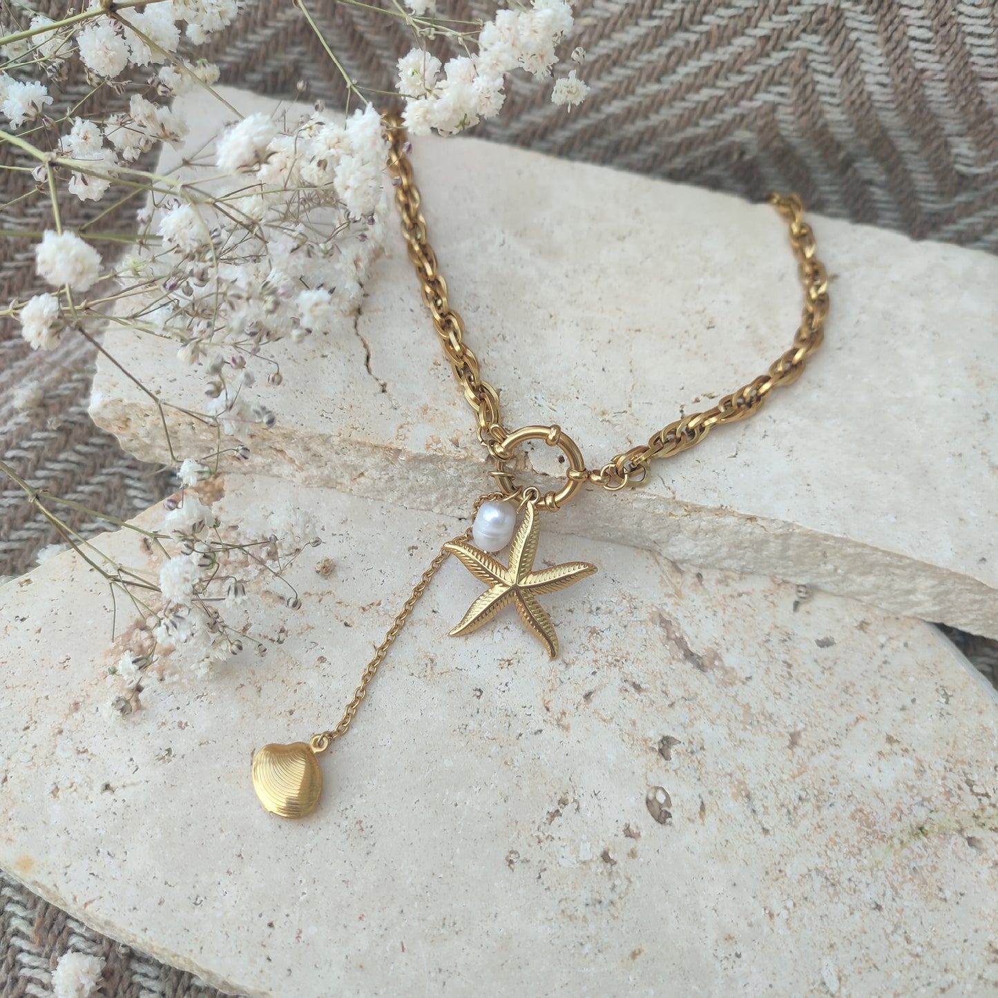 Collier Caspian ; création