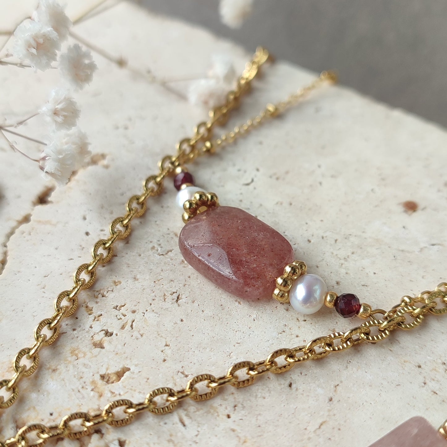 Collier Roséa ; Création