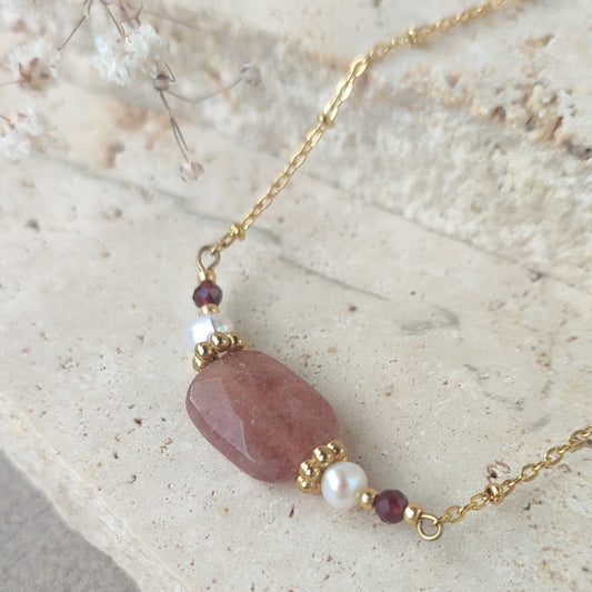 Collier Roséa ; Création