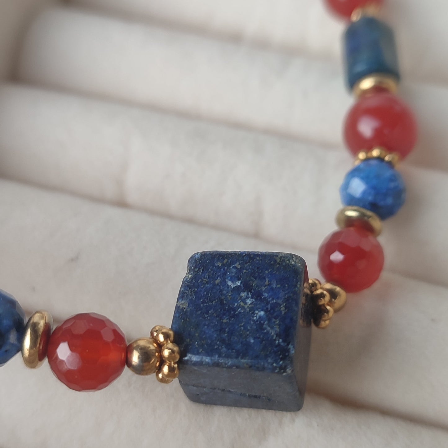 Collier Laurina ; création