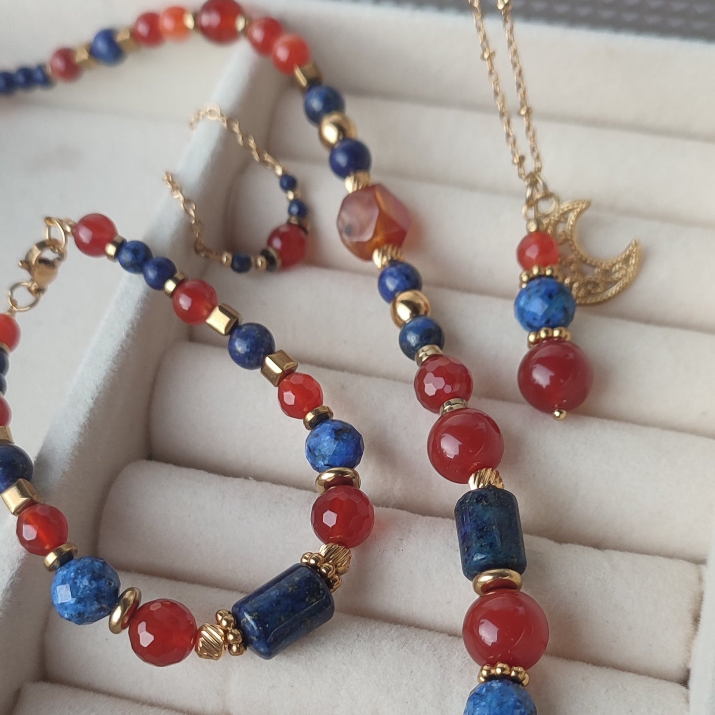 Collier Moon ; création