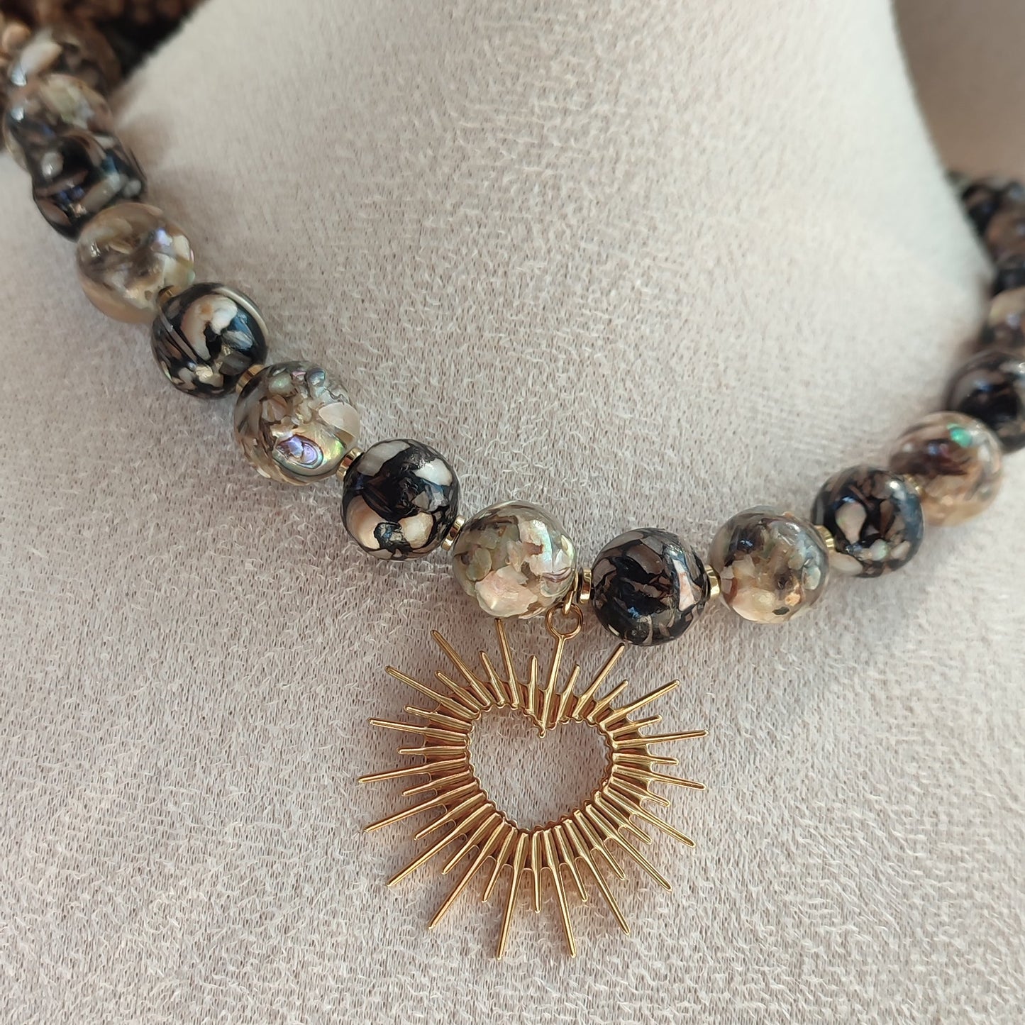 Collier sun heart ; création