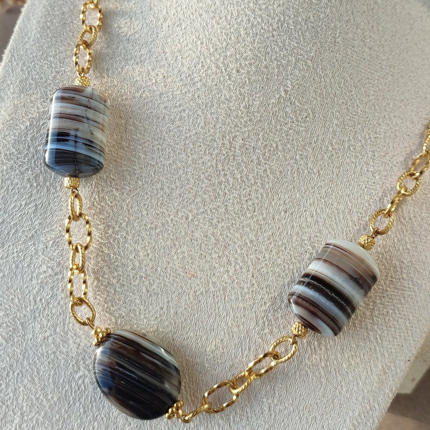 Collier Vany ; création