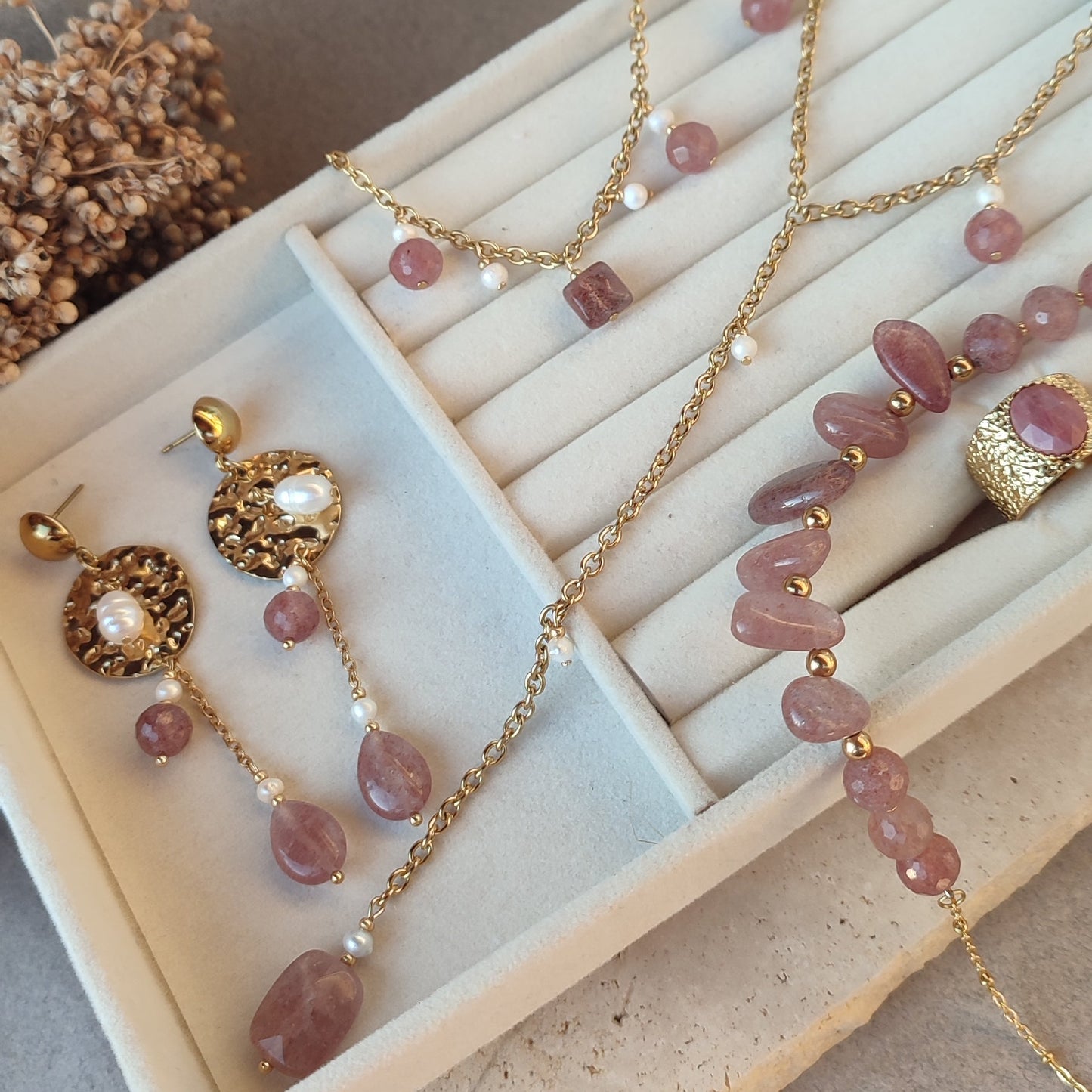 Collier Y Rosa ; création