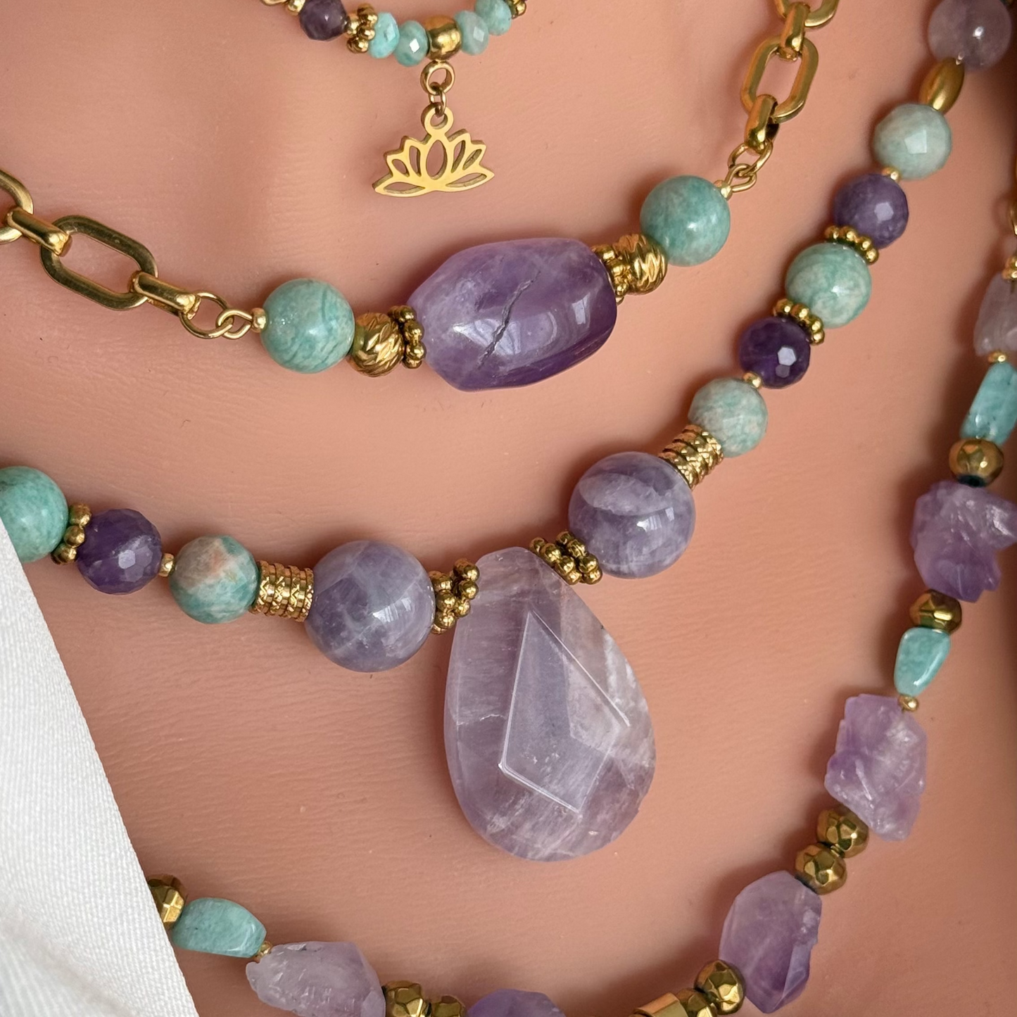 Collier Bahia goutte ; création