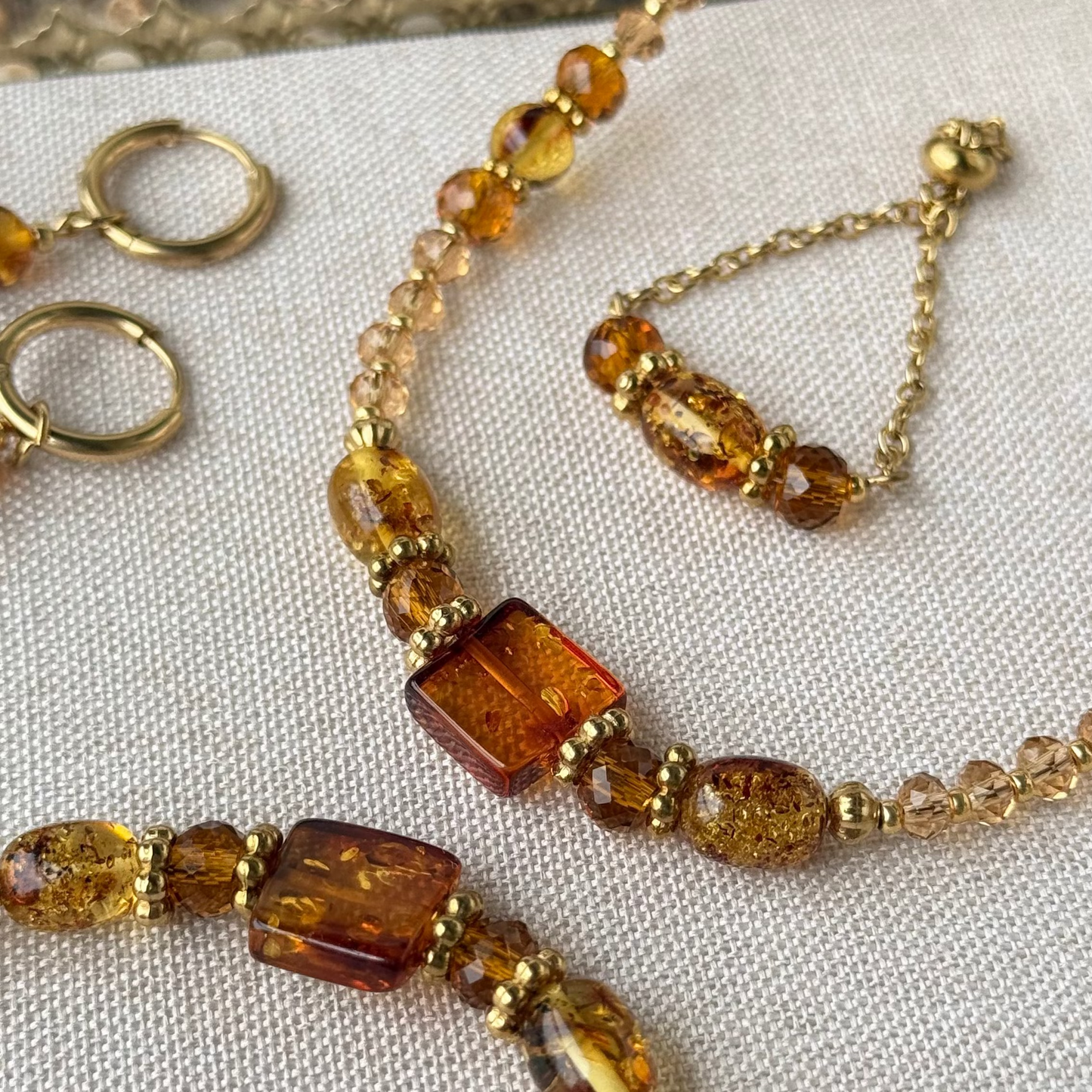 Bague Ambrine ; création