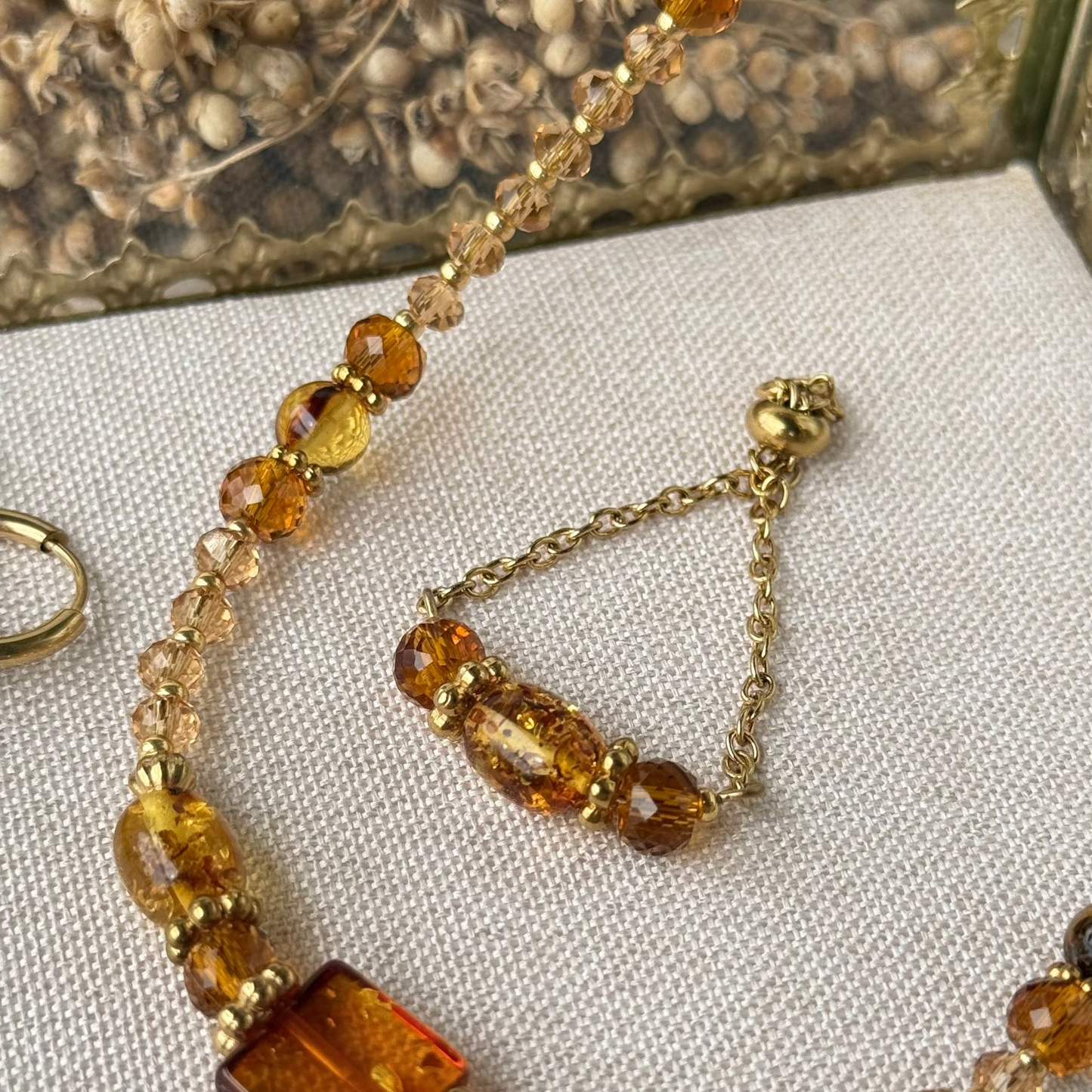 Bague Ambrine ; création