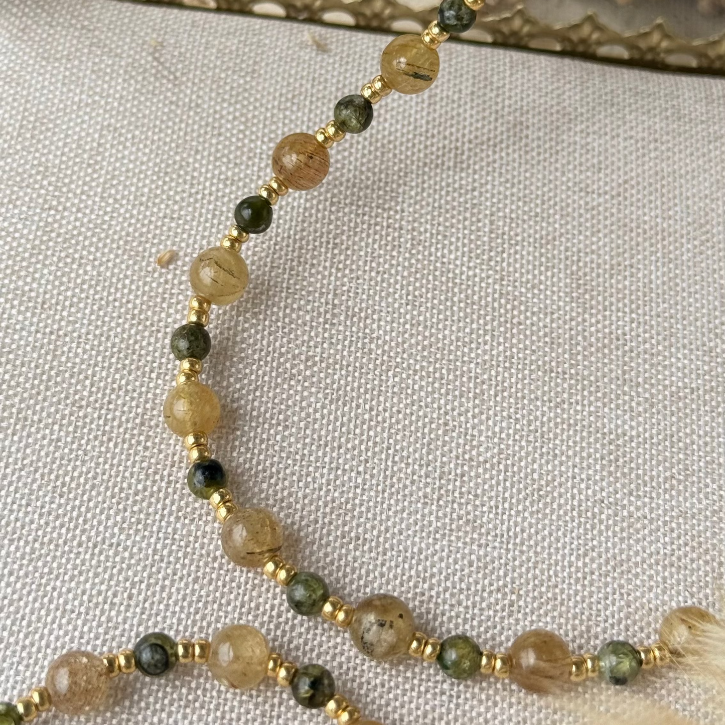 Collier Colline ; création