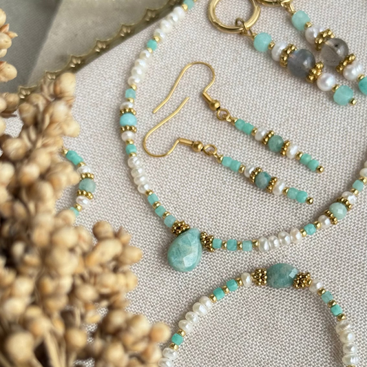 Collier Murmure d'opale ; création