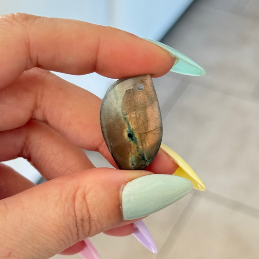 Labradorite reflets orangés 34 mm