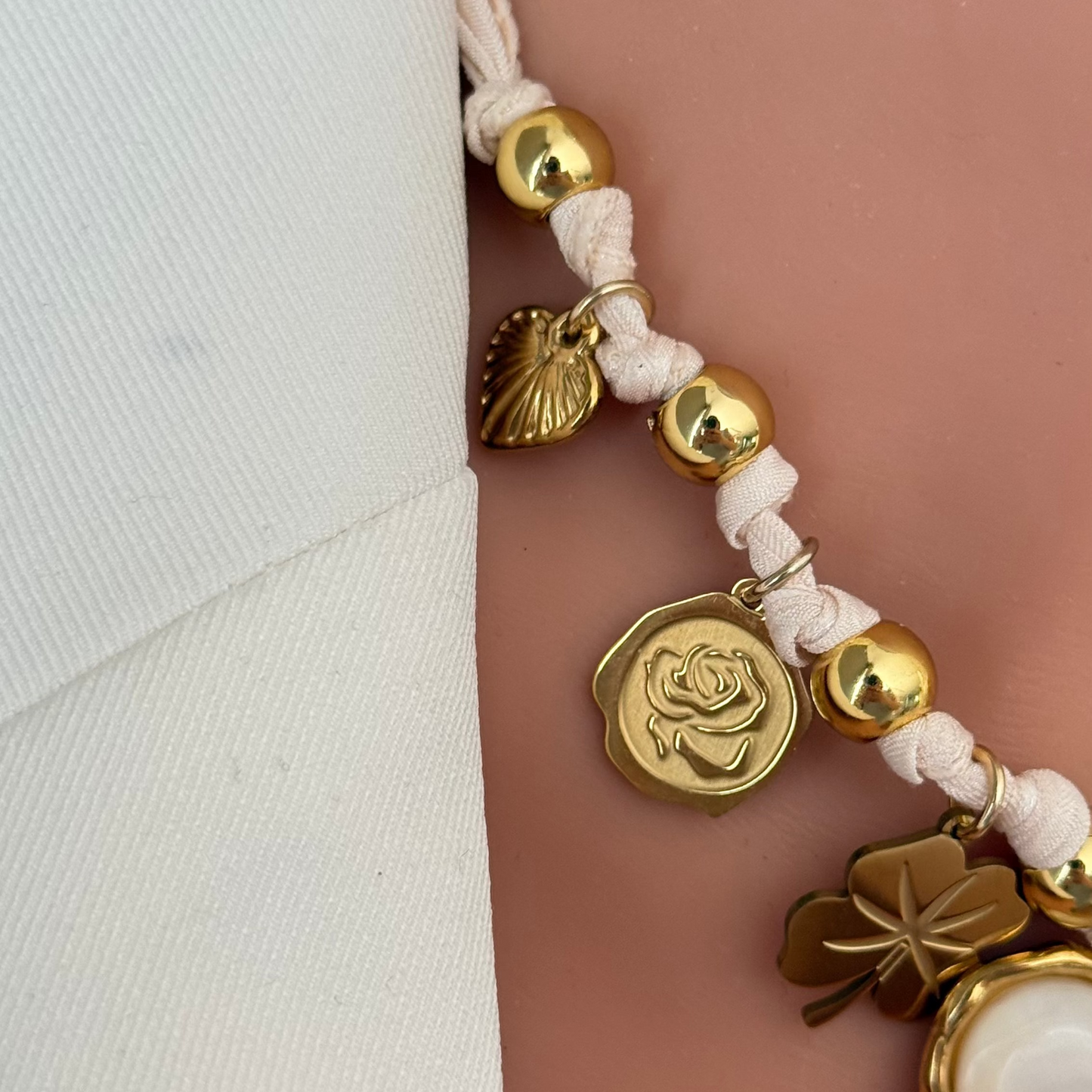 Collier Sara