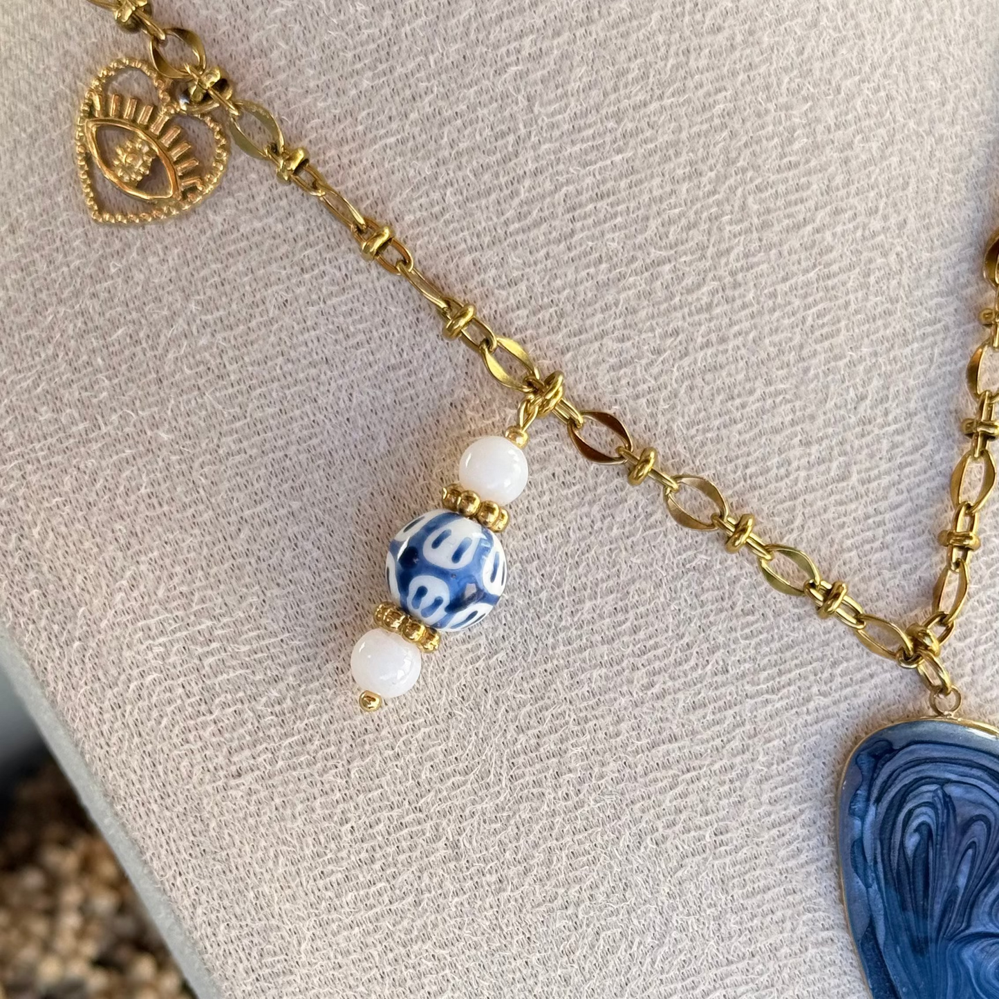Collier Mia ; création