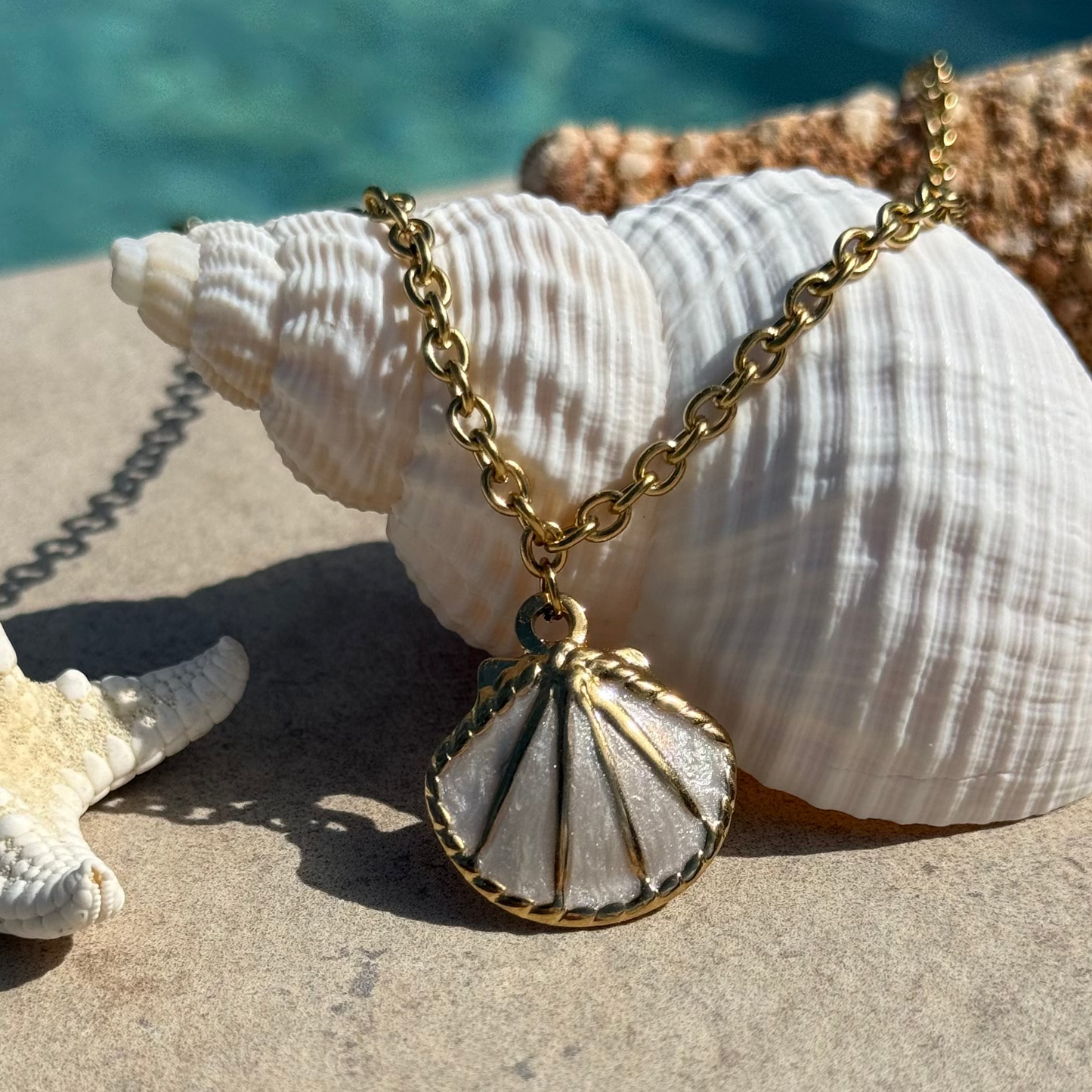 Collier Shell , création