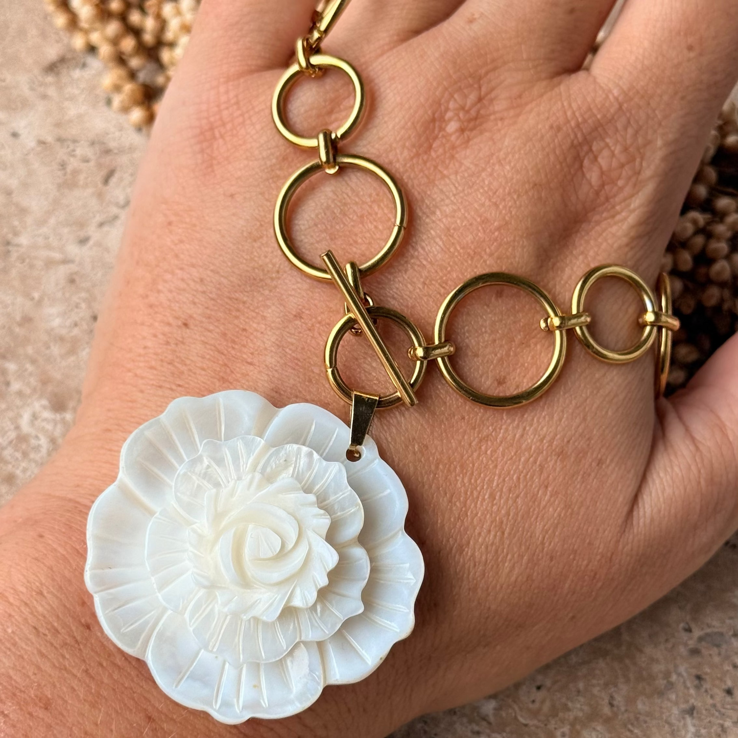 Collier Peony ; création