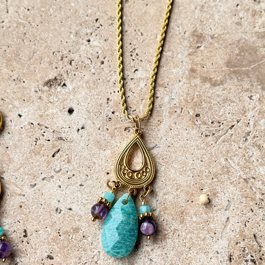 Collier long Jasmine ; création