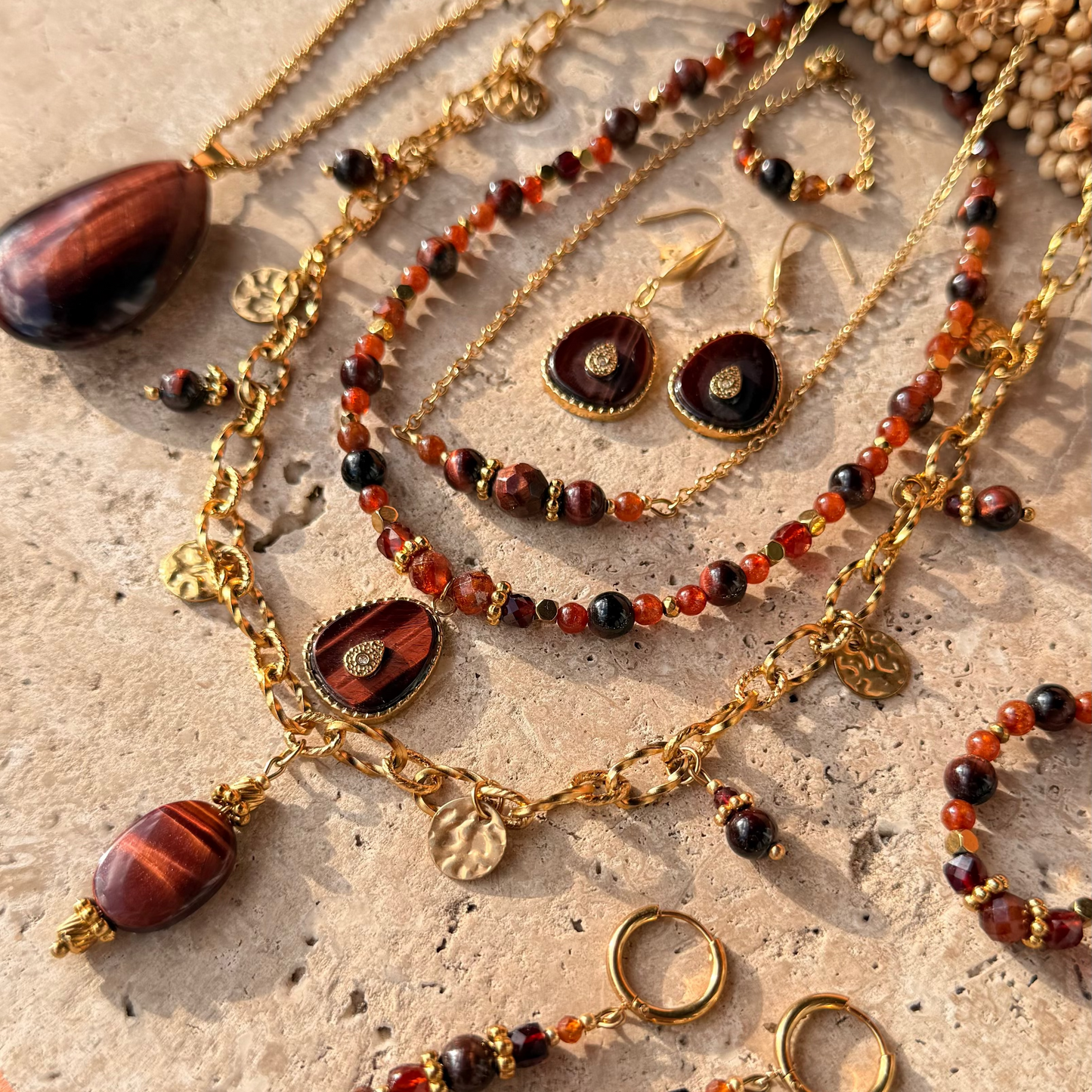 Collier long goutte Oeil de taureau ; création