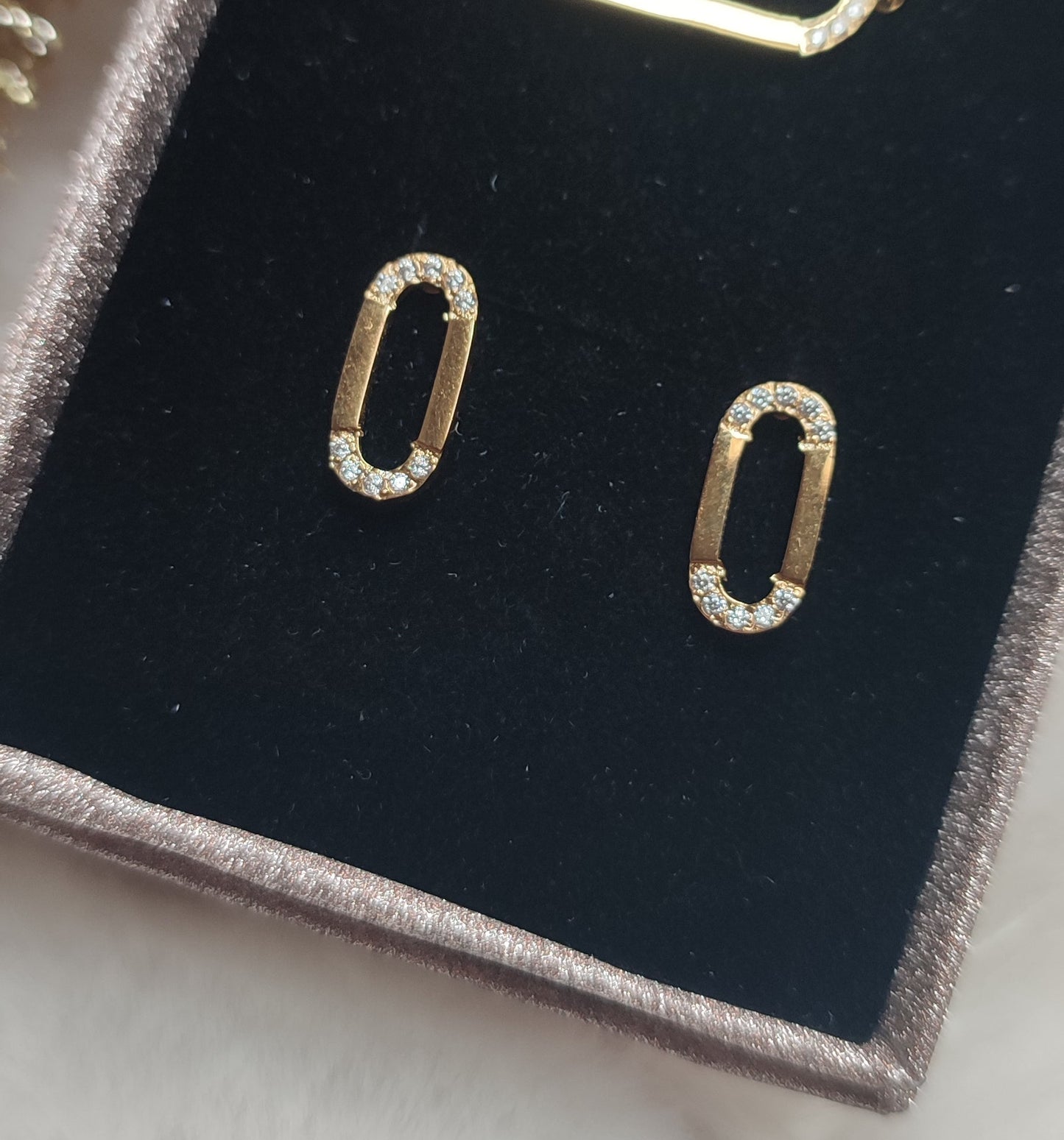 Coffret bracelet et puces d'oreilles